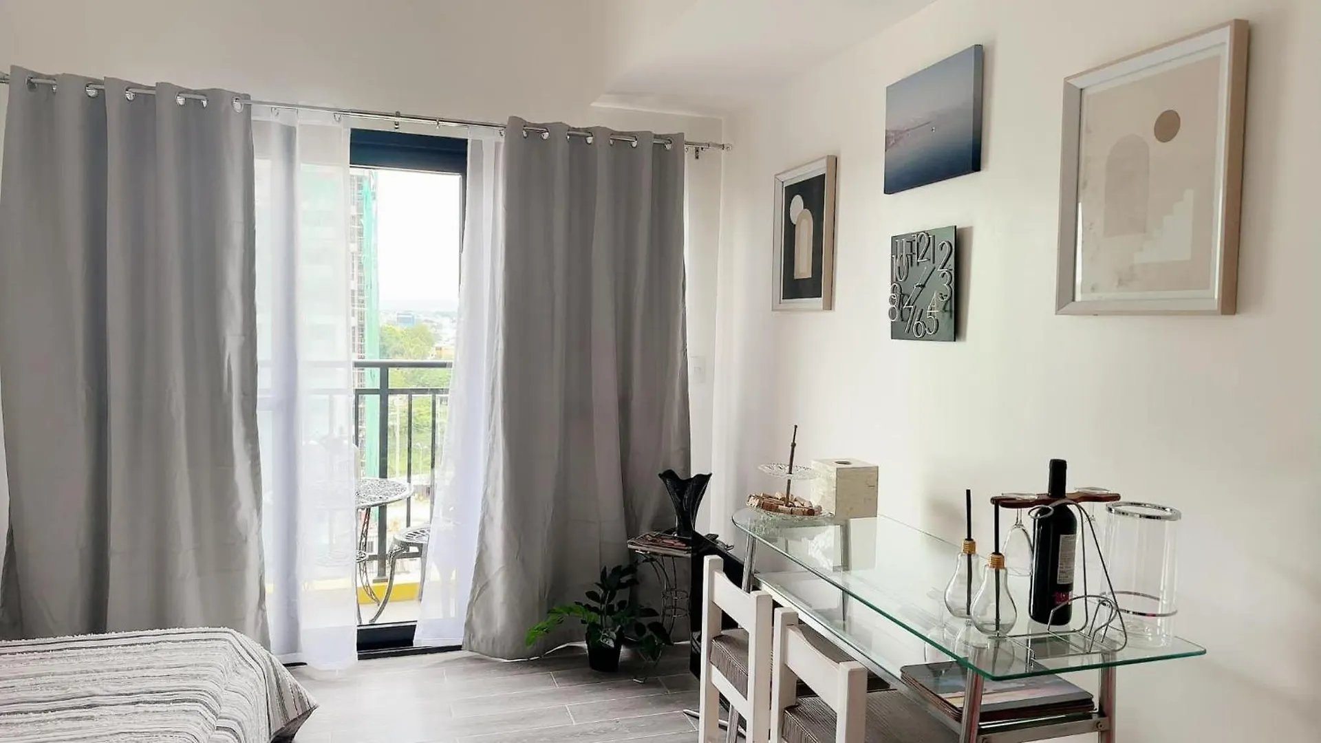 מלון דירות Davao Condo Near Airport & Malls